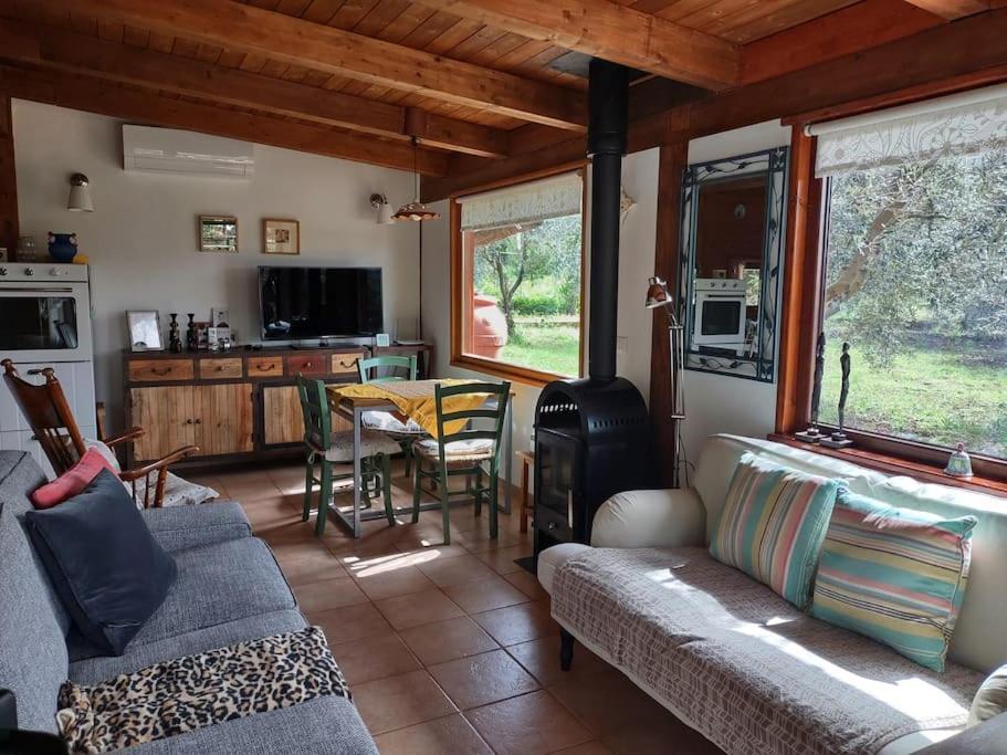 Chalet Mimosa Itri Luaran gambar